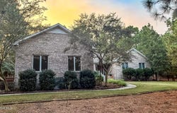 186 James Drive, West End, NC 27376