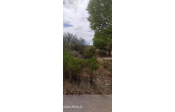 0000 W DOGGIE Drive, Swift Trail Junction, AZ 85546