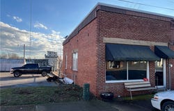 302 W 2nd st, Stover, MO 65078