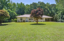 146 6th Place SE, Lafayette, AL 36862