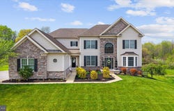 33 WATERTON Drive, BEAR, DE 19701