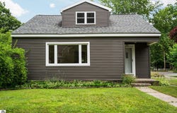 1219 S Union Street, Traverse City, MI 49684