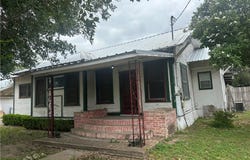 206 Hinton, Three Rivers, TX 78071