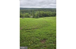 825 PINE VALLEY Road, NEW RINGGOLD, PA 17960