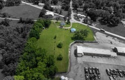 803 E 8th St, Cameron, MO 64429