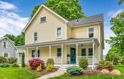 341 Washington St, Walpole, MA 02032