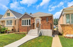 6748 S Kenneth Avenue, Chicago, IL 60629