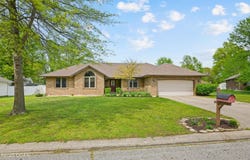 1009 Dewey Short Court, Carthage, MO 64836