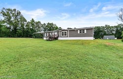 102 Warner Road, Poplarville, MS 39470