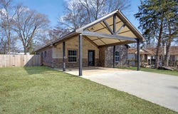 1007 E 1st Street, Mount Pleasant, TX 75455