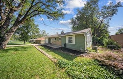1017 S Trail Ridge Drive, Independence, MO 64050
