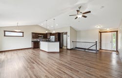 3416 E Payton Avenue, Des Moines, IA 50320
