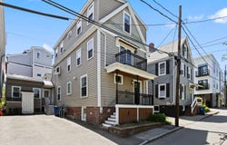 16 Tate Street, Portland, ME 04102