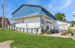 201 N Devoe St, IA 52755