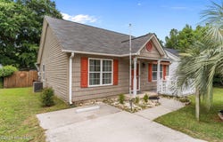 109 NE 14th Street, Oak Island, NC 28465