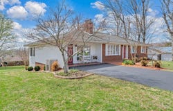 405 Hilltop Dr, Rocky Mount, VA 24151