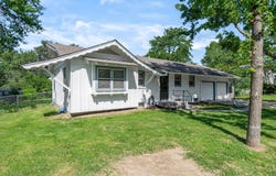 539 N Valleyview, Wichita, KS 67212