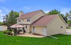 17035 Elizabeth Dr, Brookfield, WI 53005