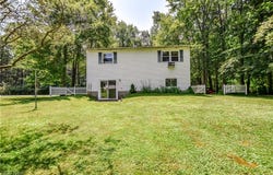 2074 S Park Lane, Roaming Shores, OH 44084
