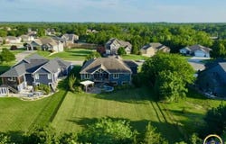 3112 SE Silverleaf CT, Topeka, KS 66609