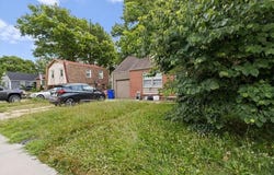 900 S Hunter Drive, Olathe, KS 66061