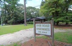 6137 River Road, Washington, NC 27889