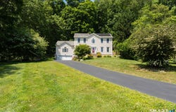 38 Main Street, Deep River, CT 06417