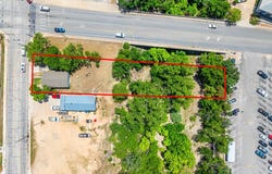 208 Lemos St, Kerrville, TX 78028