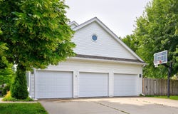 2216 NW 136th Street, Clive, IA 50325