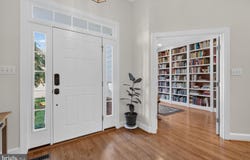 5850 26TH ST N, ARLINGTON, VA 22207