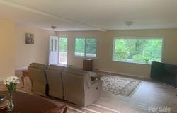 107 ROBLEIGH Drive, Hendersonville, NC 28739