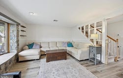 39 SMOKETREE ROAD, LEVITTOWN, PA 19056