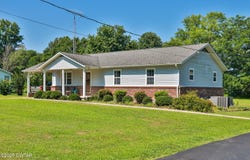 210 Woodrow Street, Bradford, TN 38316