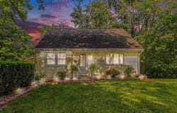 3104 Courtlandt Avenue, Kalamazoo, MI 49004