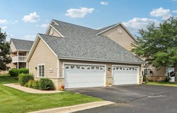 1040 River Place Blvd, Waukesha, WI 53189