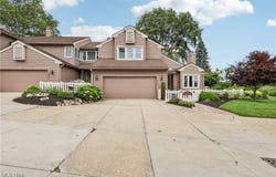 643 Isle View Drive, Akron, OH 44319