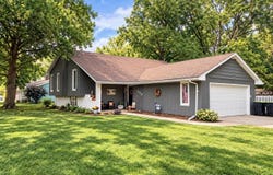 258 S WESTGATE Street, Jacksonville, IL 62650
