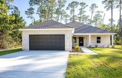 625 Oak Street, Ocean Springs, MS 39564
