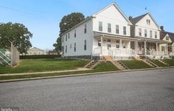522 E WALNUT STREET, HANOVER, PA 17331