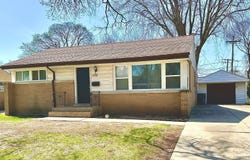 1152 Hiawatha Drive, Elgin, IL 60120