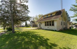 339 Cherry Street E, Mazeppa, MN 55956