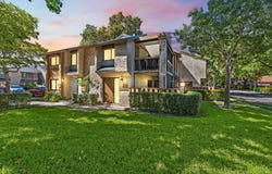 130 WIMBLEDON LAKE Drive, Plantation, FL 33324