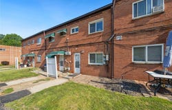 215 Dalepark Drive unit: 5, Bedford, OH 44146