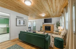606 NW Falk Drive, Lee's Summit, MO 64063