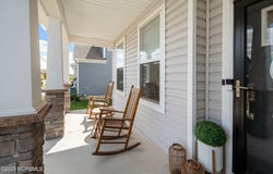 225 Ashburn Avenue, Manahawkin, NJ 08050