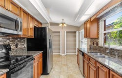27542 SKY LAKE CIRCLE, WESLEY CHAPEL, FL 33544