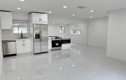 7765 W 15th Ave, Hialeah, FL 33014