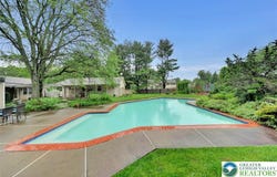 938 Meadow Circle, Bethlehem City, PA 18017