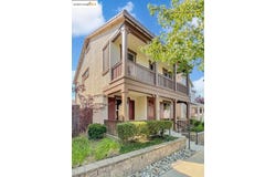3168 Village Plaza DR, Roseville, CA 95747