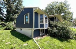 1202 Blueberry Dr, Harrisonville, MO 64701